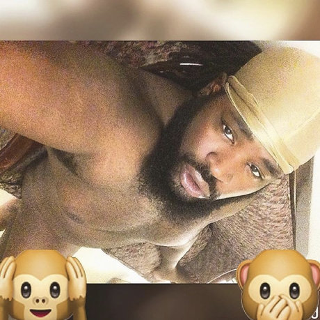 Nacktes geleaktes OnlyFans-Foto von Rayj Cum