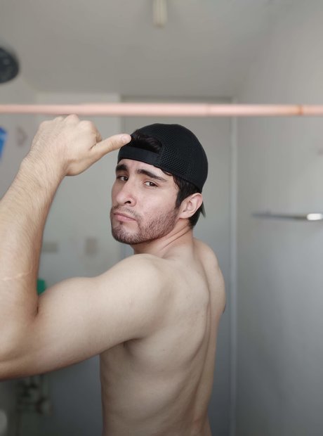 Nacktes geleaktes OnlyFans-Foto von Raul Diaz
