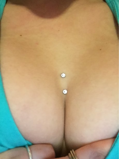 Nacktes geleaktes OnlyFans-Foto von Brooke Martin