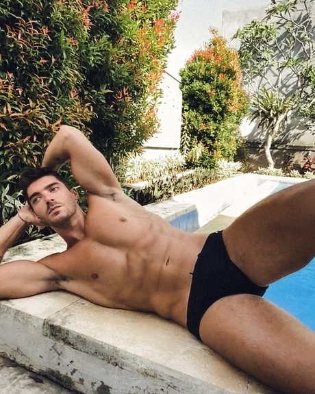 Nacktes geleaktes OnlyFans-Foto von Raphael Louis
