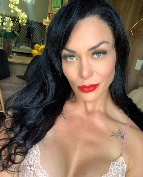 Nacktes geleaktes OnlyFans-Foto von Rhenata Schmidt