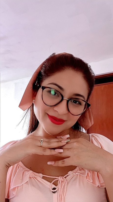 Nacktes geleaktes OnlyFans-Foto von Regina Visun