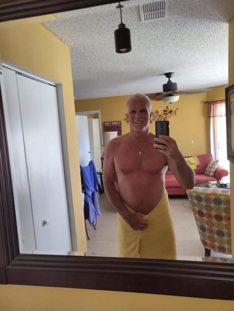 Nacktes geleaktes OnlyFans-Foto von Swflguy