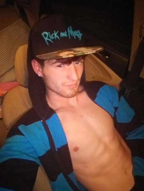 Nacktes geleaktes OnlyFans-Foto von Red Beard