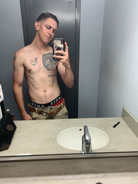 Nacktes geleaktes OnlyFans-Foto von Hunter