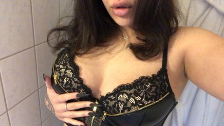 Nacktes geleaktes OnlyFans-Foto von Sarah