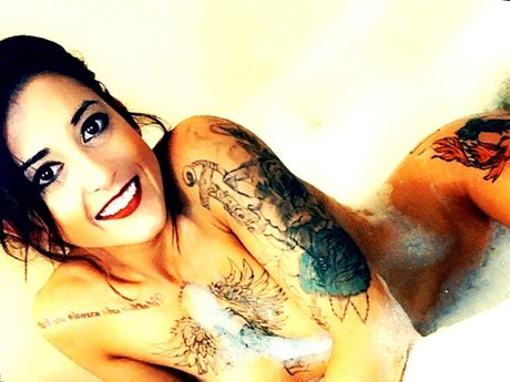 Nacktes geleaktes OnlyFans-Foto von Milkmarie Rissa