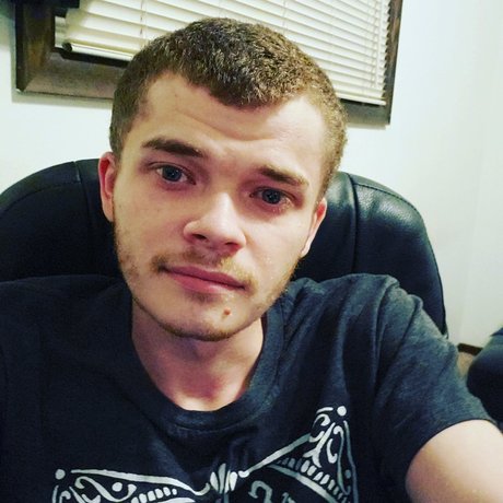 Nacktes geleaktes OnlyFans-Foto von Male Juanna