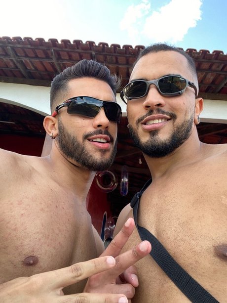 Nacktes geleaktes OnlyFans-Foto von Fael E Lo
