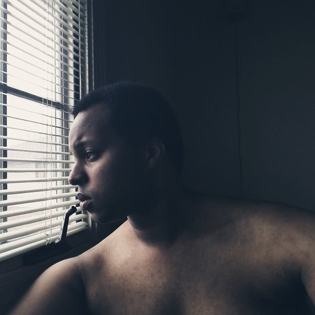 Nacktes geleaktes OnlyFans-Foto von Ronald Atkinson