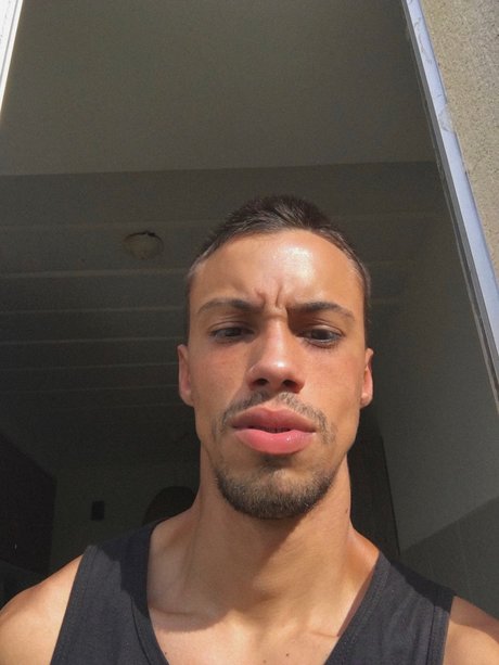 Nacktes geleaktes OnlyFans-Foto von Rmulo Ferreira