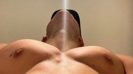 Nacktes geleaktes OnlyFans-Foto von Romeohomo