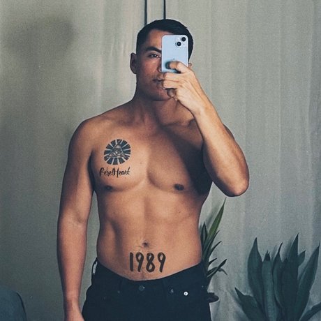 Nacktes geleaktes OnlyFans-Foto von Romn Alejandro
