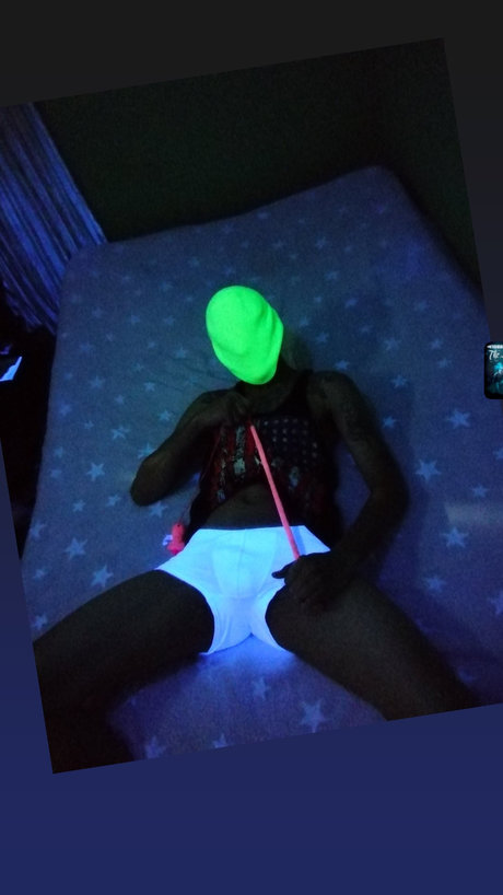 Nacktes geleaktes OnlyFans-Foto von Roman