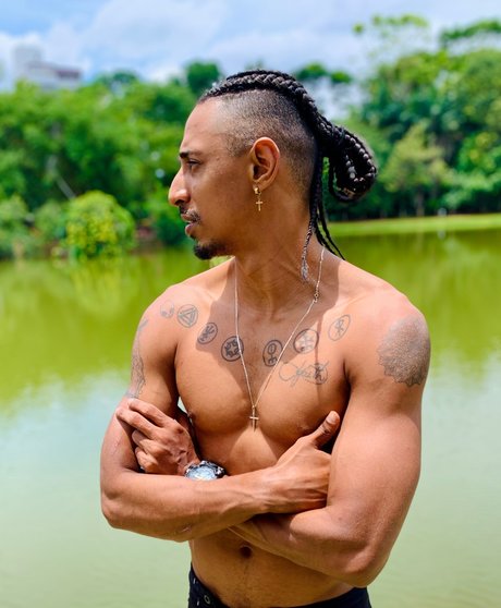 Nacktes geleaktes OnlyFans-Foto von Bboy Bigdick Free