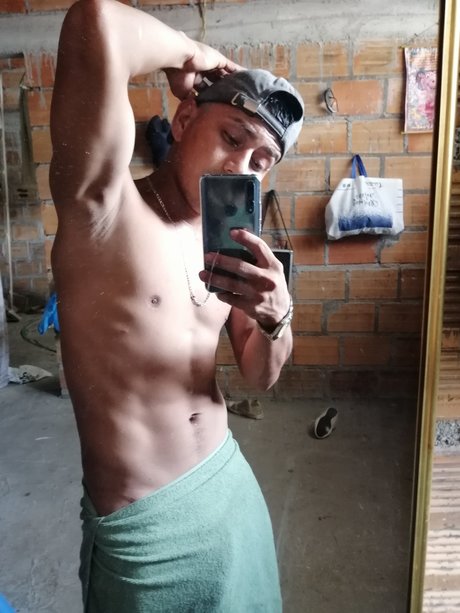 Nacktes geleaktes OnlyFans-Foto von Cristian Rojas