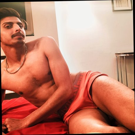 Nacktes geleaktes OnlyFans-Foto von Rocky Kasyap