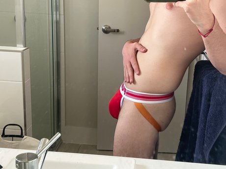 Nacktes geleaktes OnlyFans-Foto von Rj