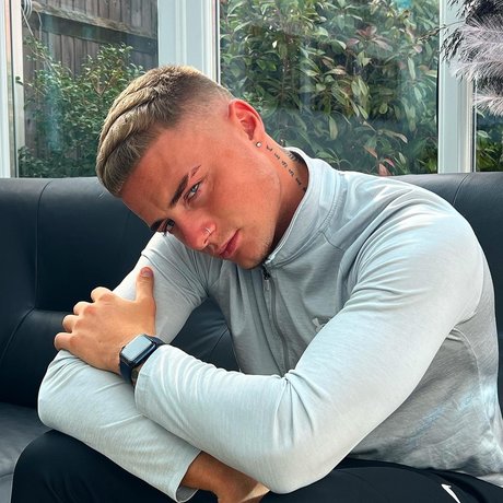 Nacktes geleaktes OnlyFans-Foto von Ryan Snellings