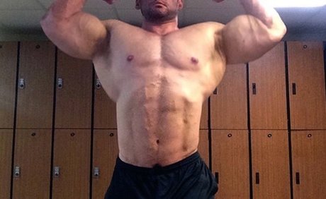 Nacktes geleaktes OnlyFans-Foto von Ryanmusclegod