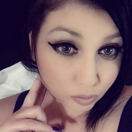 Nacktes geleaktes OnlyFans-Foto von Russian Roulette