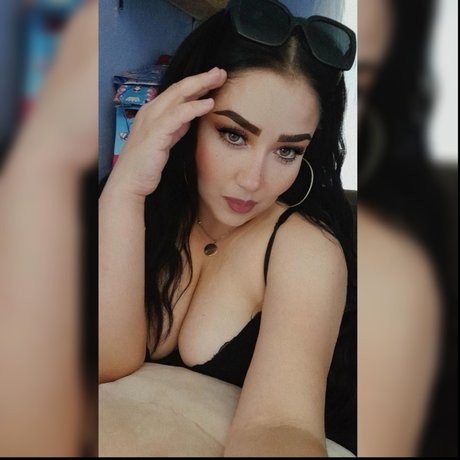 Nacktes geleaktes OnlyFans-Foto von Cris