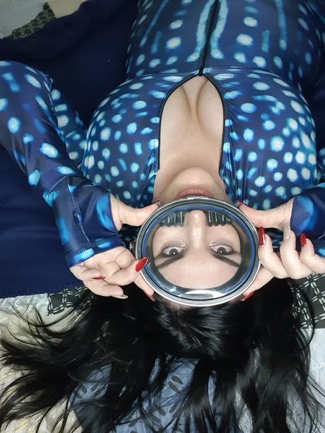 Nacktes geleaktes OnlyFans-Foto von Rubberbeck