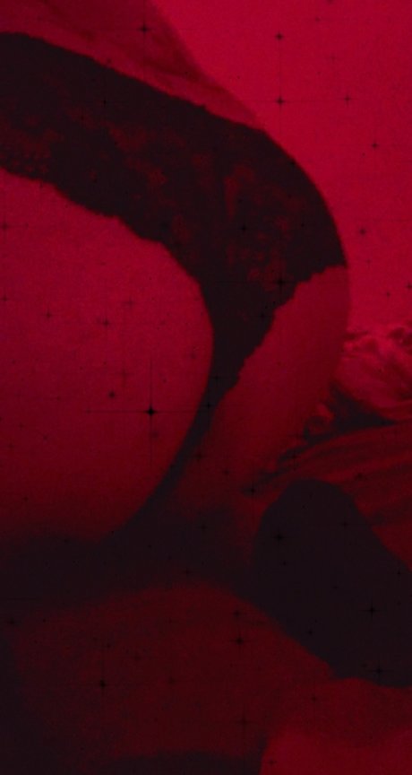 Nacktes geleaktes OnlyFans-Foto von Satans Mistress