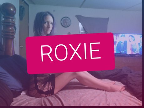 Nacktes geleaktes OnlyFans-Foto von Roxie Moon