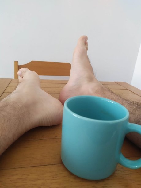 Nacktes geleaktes OnlyFans-Foto von Male Feet Pack