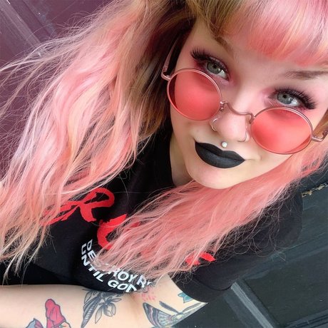 Nacktes geleaktes OnlyFans-Foto von Rottenxpeaches
