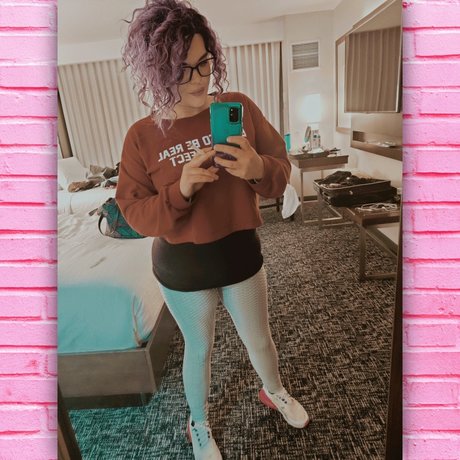 Nacktes geleaktes OnlyFans-Foto von Sloan Peterson