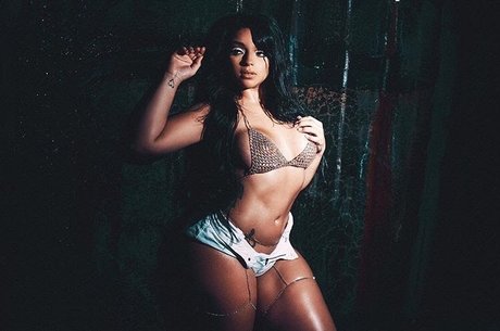 Nacktes geleaktes OnlyFans-Foto von Rosee