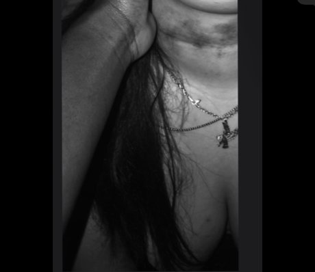 Nacktes geleaktes OnlyFans-Foto von Gangstas Playhouse