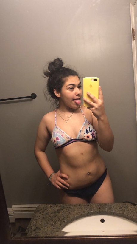 Nacktes geleaktes OnlyFans-Foto von S1utan