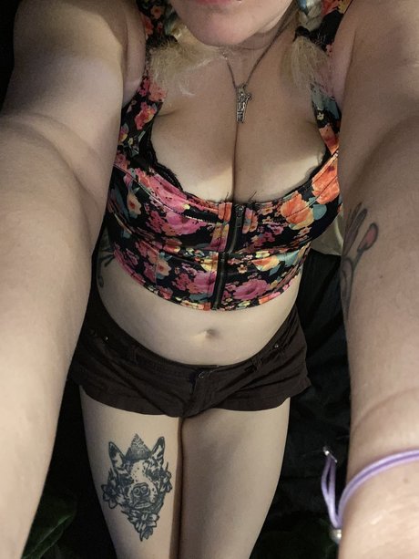 Nacktes geleaktes OnlyFans-Foto von Harley
