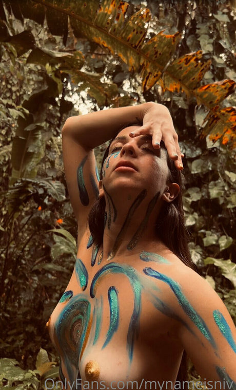 Nacktes geleaktes OnlyFans-Foto von Yogagirln