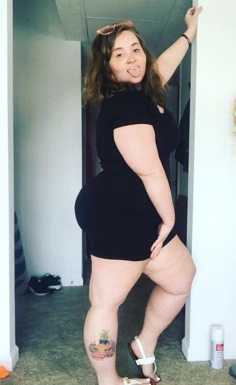 Nacktes geleaktes OnlyFans-Foto von Mobuns