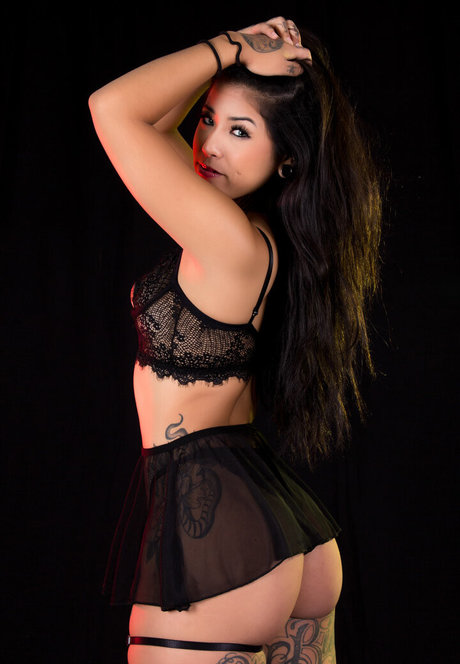 Nacktes geleaktes OnlyFans-Foto von Biih Sato