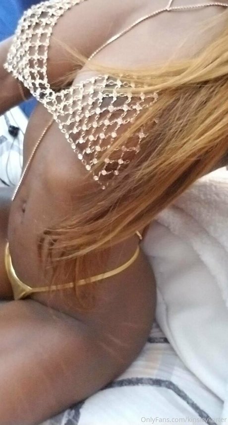 Nacktes geleaktes OnlyFans-Foto von Kinsleykarter