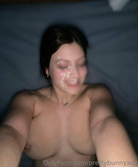 Nacktes geleaktes OnlyFans-Foto von Prettybunnyxox