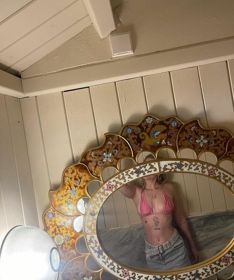 Nacktes geleaktes OnlyFans-Foto von Samantha Ot