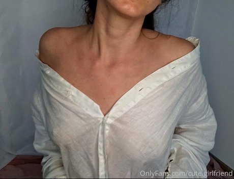 Nacktes geleaktes OnlyFans-Foto von Cutegirlfriend