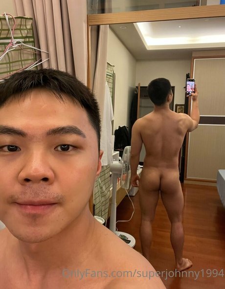 Nacktes geleaktes OnlyFans-Foto von Superjohnny1994
