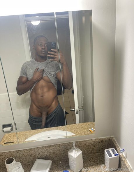 Nacktes geleaktes OnlyFans-Foto von Brickkummings