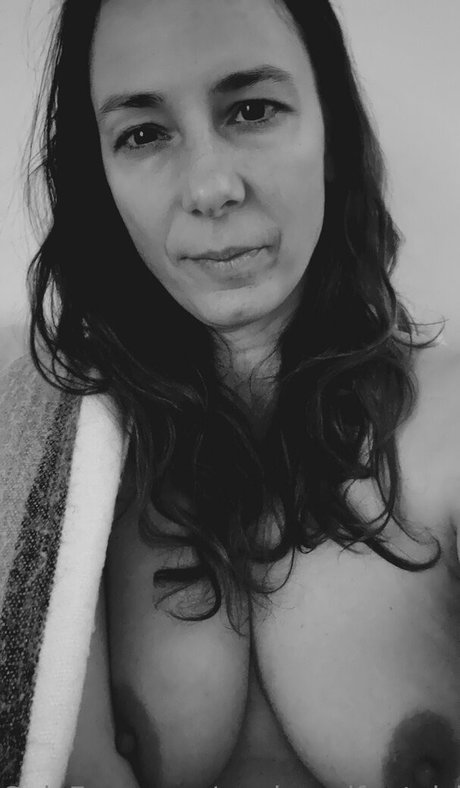 Nacktes geleaktes OnlyFans-Foto von Lamasseuse
