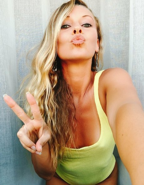 Nacktes geleaktes OnlyFans-Foto von Lenanicolexxx