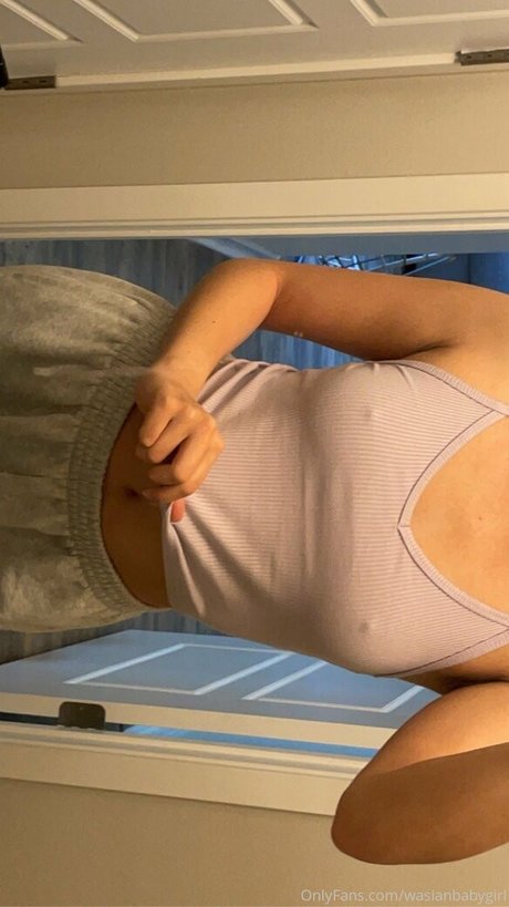 Nacktes geleaktes OnlyFans-Foto von Wasianbabygirl