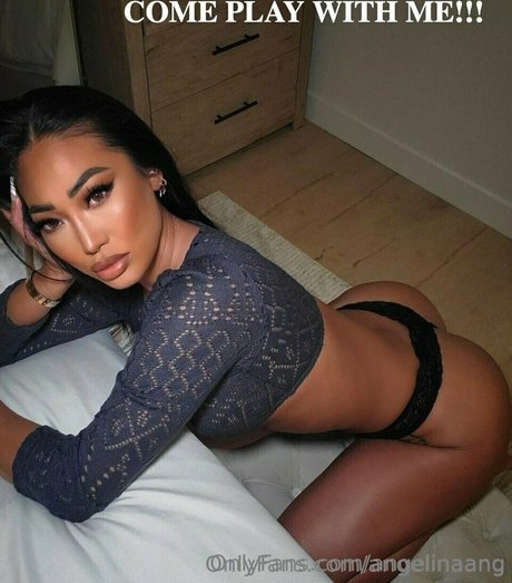Nacktes geleaktes OnlyFans-Foto von Angie Ang Msangieang