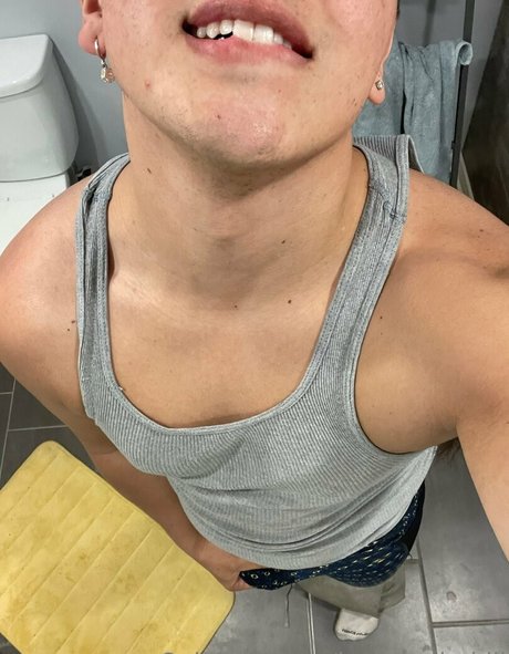 Nacktes geleaktes OnlyFans-Foto von Jesseunderhill